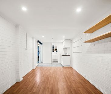 Stylish & Spacious 3-Bedroom Villa - Photo 1