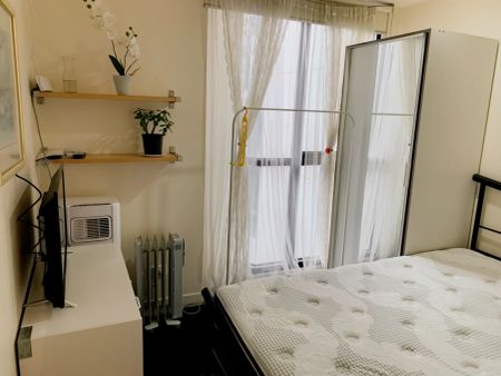 1 Bedroom - Photo 3