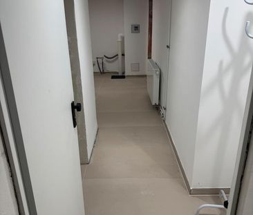2 Zimmer Souterrainwohnung mit Einbauküche - Photo 3
