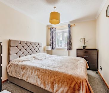 Ranmore Close, Crawley - Photo 5