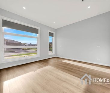 Brand New Modern Family Living in Donnybrook - Photo 2