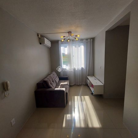 Apartamento com 2 quartos e 48m² para alugar em Olaria, Canoas. - Photo 2
