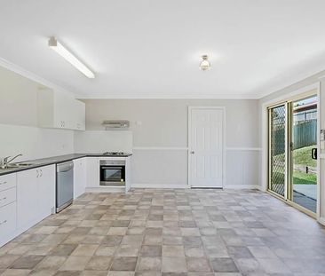 Five bedroom home - walk to USQ - Photo 4