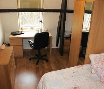 3 Bed - The Gatehouse, St Andrews Street - Photo 6