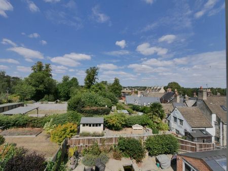 3 bedroom end of terrace house to rent - Photo 4