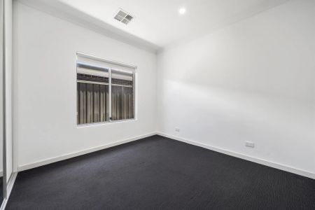 Beautifully Presented Home Offering Comfort, Space and Convenience - Photo 4