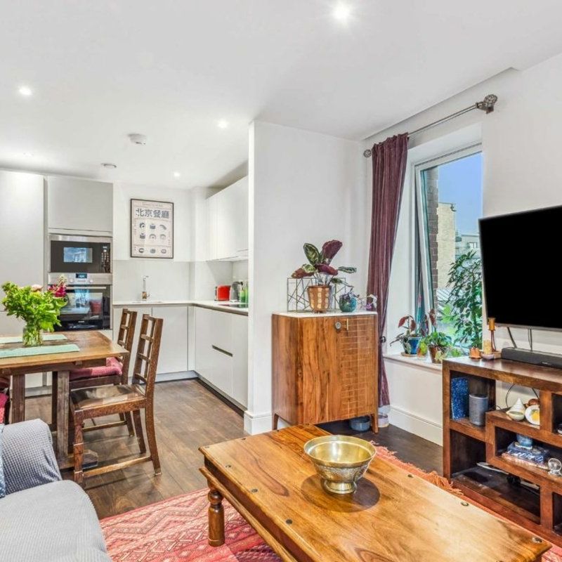 Gaumont Place - Photo 1