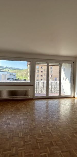 TO BE SOLD 4-ROOM APARTMENT WITH BALCONY - Foto 1