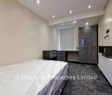 3 Bedroom Flats in Woodhouse - Photo 1
