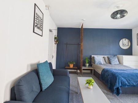 Studio to rent - Photo 4