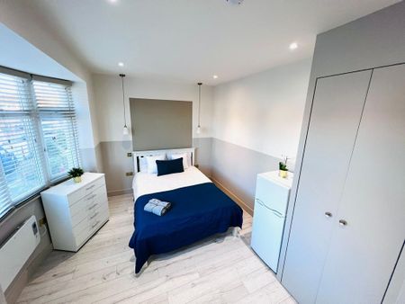 Room in a Shared House, Rowan Crescent, SW16 - Photo 5