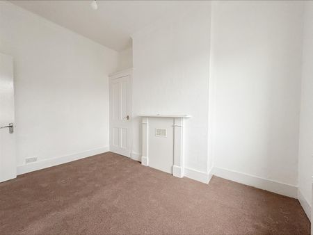 Alexandra Road, St. Leonards, TN37 6LD - Photo 3