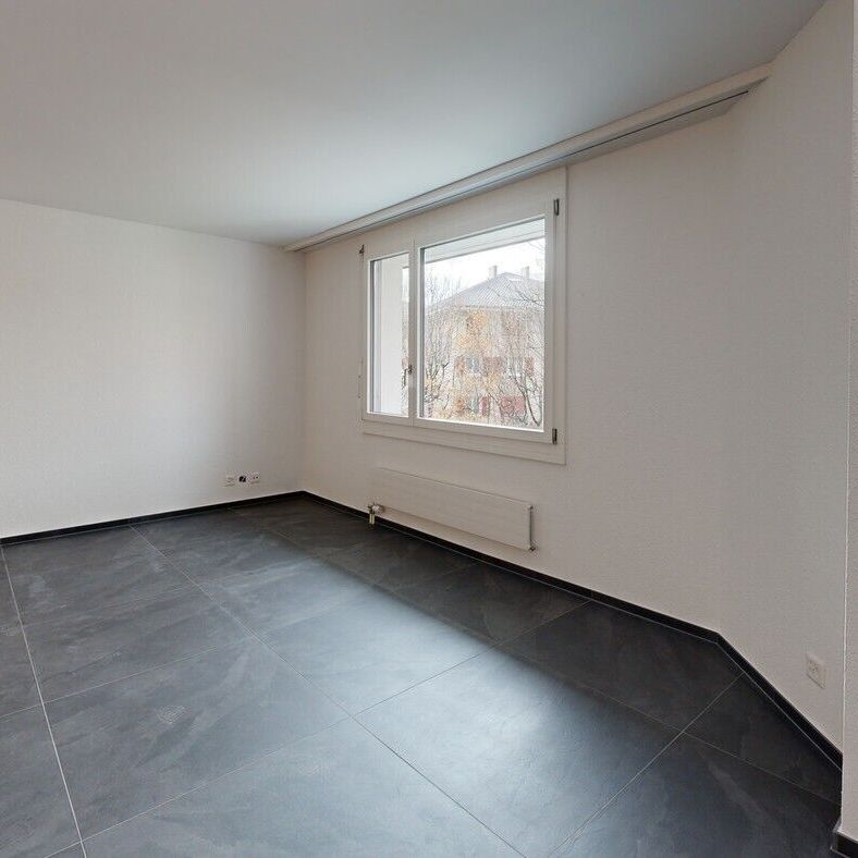 For rent: renovated 4 1/2-room apartment in Wichtrach - Photo 1