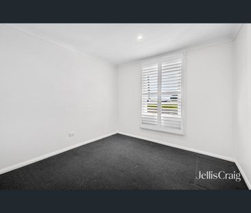 1005A Gregory Street, Lake Wendouree, Vic 3350 - Photo 3