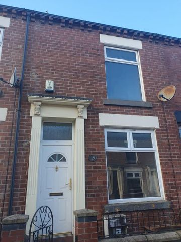 2 bedroom terraced house to rent - Photo 3