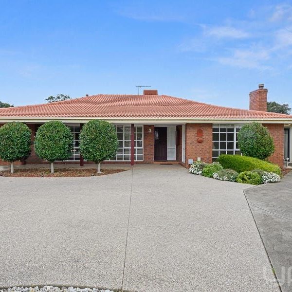 3 Bruthen Court, BROOKFIELD - Photo 1