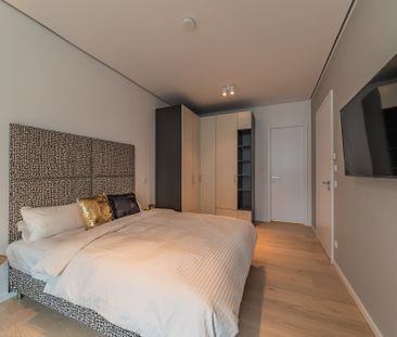 City-Residence: Frankfurt City: Exklusive 2-Zimmer-Wohnung mit Balk... - Photo 6