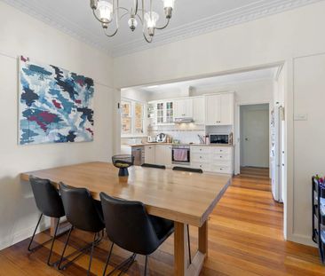 Charming Home with Flexible Living & Bayside Convenience - Photo 4