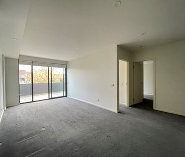 205/150 Peel Street, North Melbourne VIC 3051 - Apartment For Rent ... - Photo 2