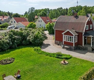 Charmigt hus i populära Södra Gribbylund – uthyres minst 2 år - Photo 2