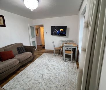 1 Bed Flat, Crefeld Close, W6 - Photo 4