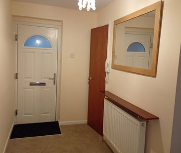 2 Bed Flat, Charlton Court, CH43 - Photo 2