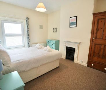 4 bedroom townhouse to rent - Photo 6