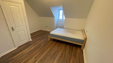 3 bedroom terraced house to rent - Photo 4