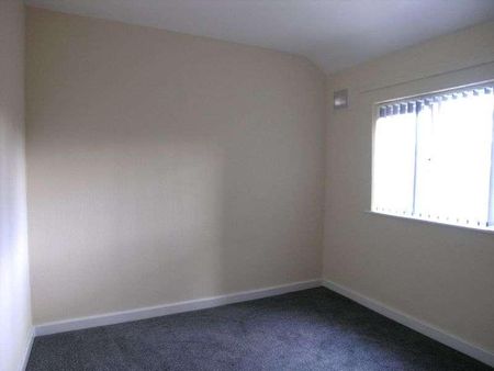 Southall Crescent, Bilston, WV14 - Photo 3