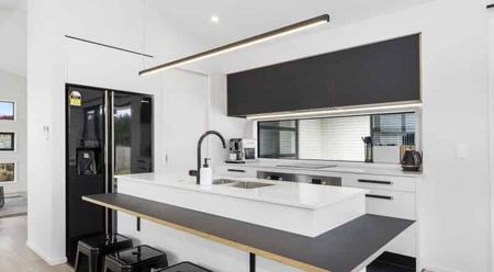 Quality in Pyes Pa - $ 820 per week - Photo 2