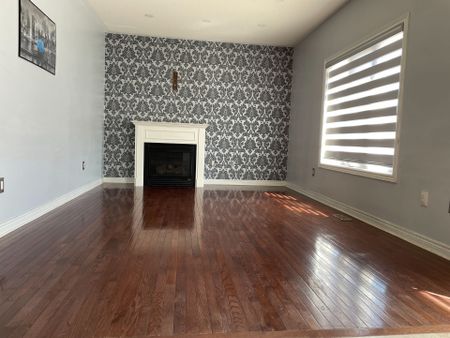 For Lease - 80 Laurentide Crescent, Brampton, Ontario - Photo 3