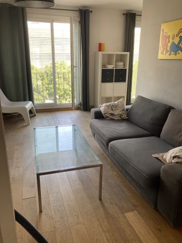 Location Appartement 4 pièces 69m² MARSEILLE 5ème - Photo 4