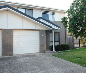 3 Spacious bedroom townhouse unit available! - Photo 2