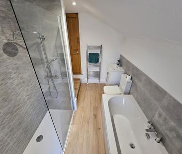 2 bedroom terraced house to rent - Photo 5