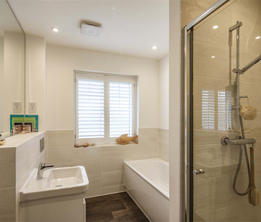 4 bedroom detached house to rent - Photo 5