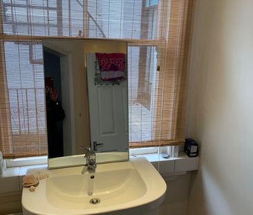 1 Bed Flat, Cambridge Road, BN3 - Photo 2