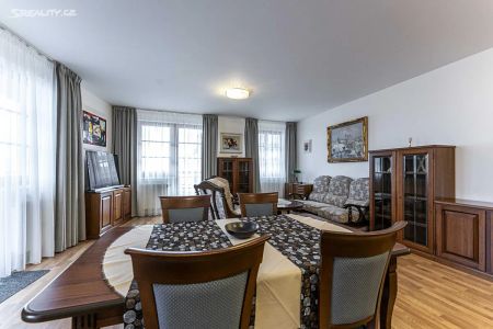 Pronájem bytu 3+kk 110 m² - Фото 2