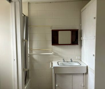 Cosy affordable 2 bedroom home in Wondai - Photo 6