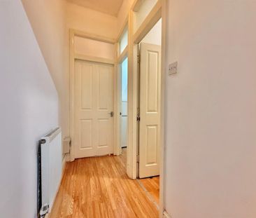 1 Bedroom Apartment To Let - Photo 4