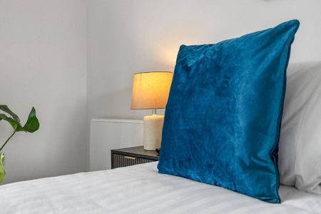 Pavilion Place - Photo 3