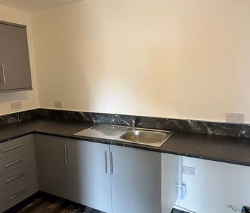 Park Street Madeley, Telford - Photo 1