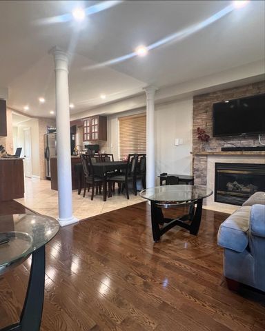 For Lease - 1129 Hickory Hollow Glen, Mississauga, Ontario - Photo 2