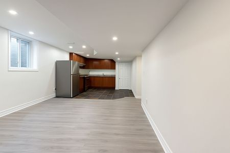 For Lease - 1584 Stevenson Street, Milton, Ontario - Photo 3