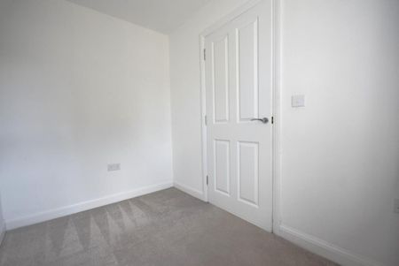 4 bedroom townhouse to rent - Photo 2