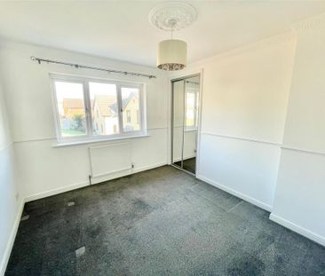 4 bedroom detached house to rent - Photo 4