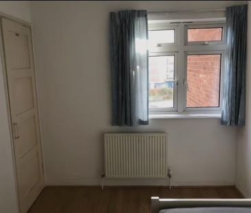 2 bedroom maisonette to rent - Photo 5