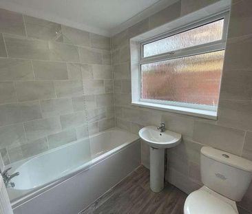 Ivydene Villas, Estcourt St, Hull, HU9 - Photo 5