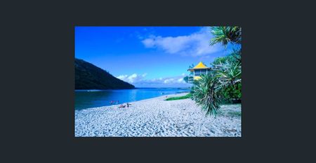 MODERN TWO BEDROOM UNFURNISHED UNIT IN SORT AFTER NORTH PALM BEACH - Photo 4