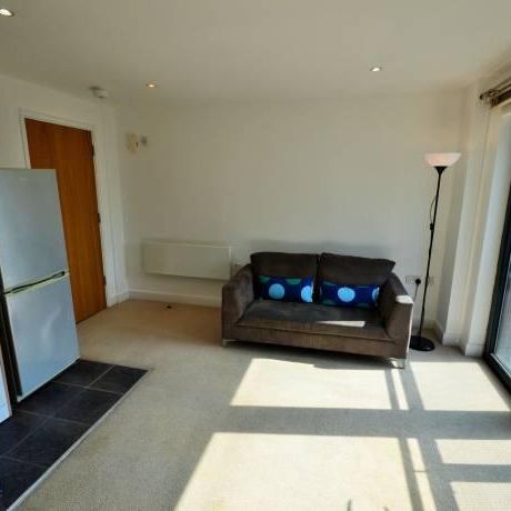 1 bedroom flat to rent - Photo 1