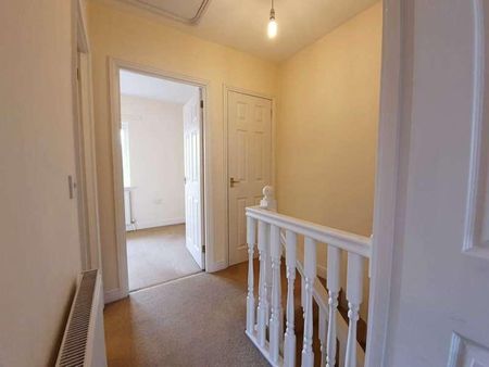 Fairfield Hill, Stowmarket, IP14 - Photo 2